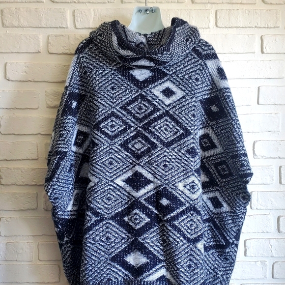 FYLO London Oversized Open Front Cardigan Sweater Poncho Geo Size Med - Picture 4 of 10